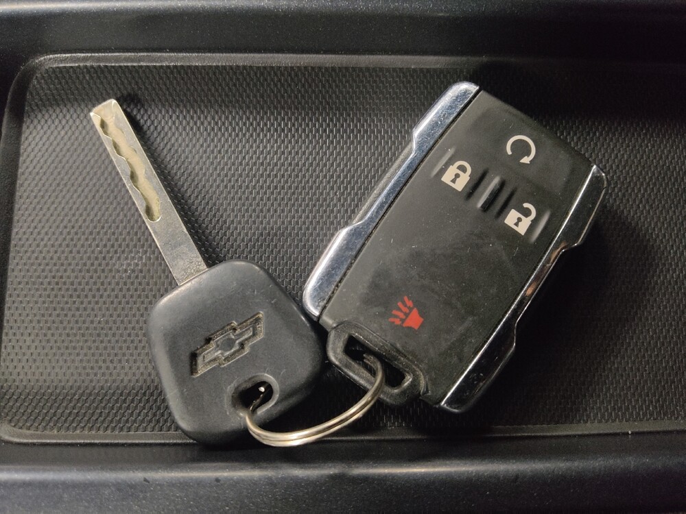 2015 Chevrolet Silverado 1500 in Athens, GA 30606 - 18144059 32