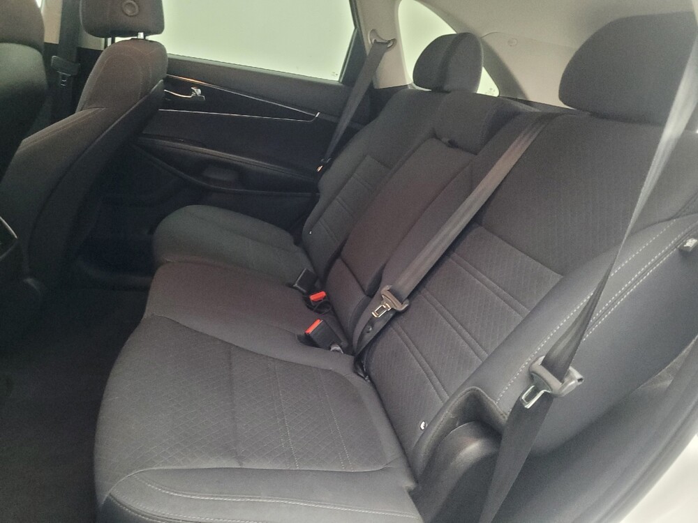2017 Kia Sorento in Stone Mountain, GA 30083 - 18144061 18