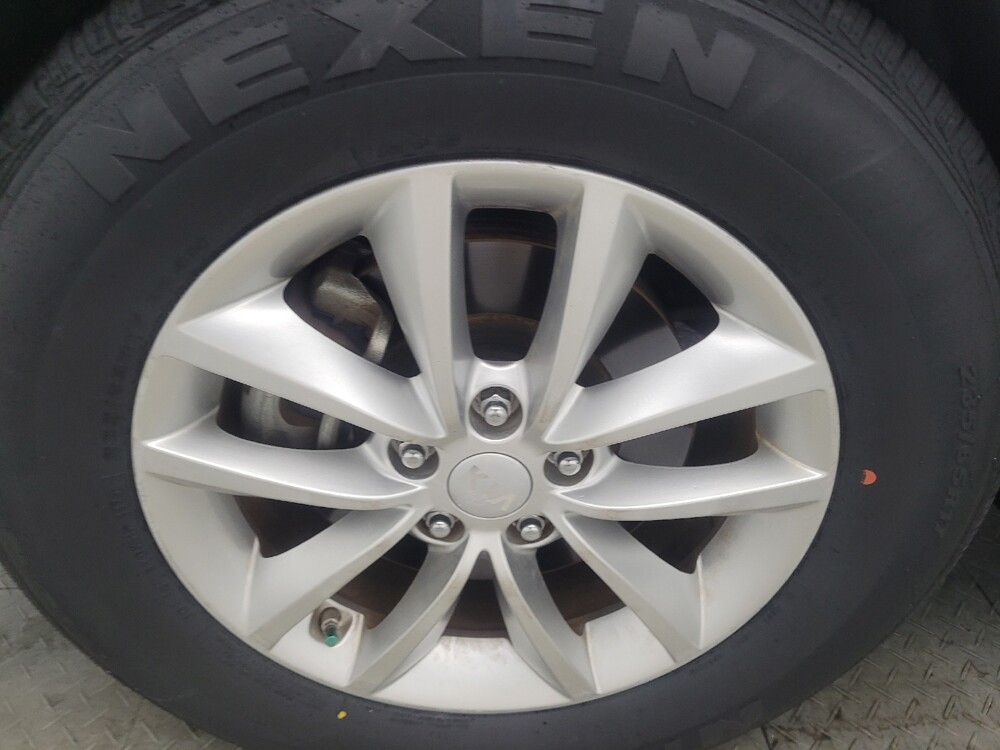 2017 Kia Sorento in Stone Mountain, GA 30083 - 18144061 31