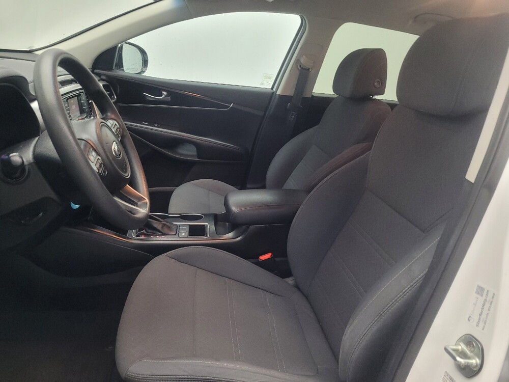 2017 Kia Sorento in Stone Mountain, GA 30083 - 18144061 17