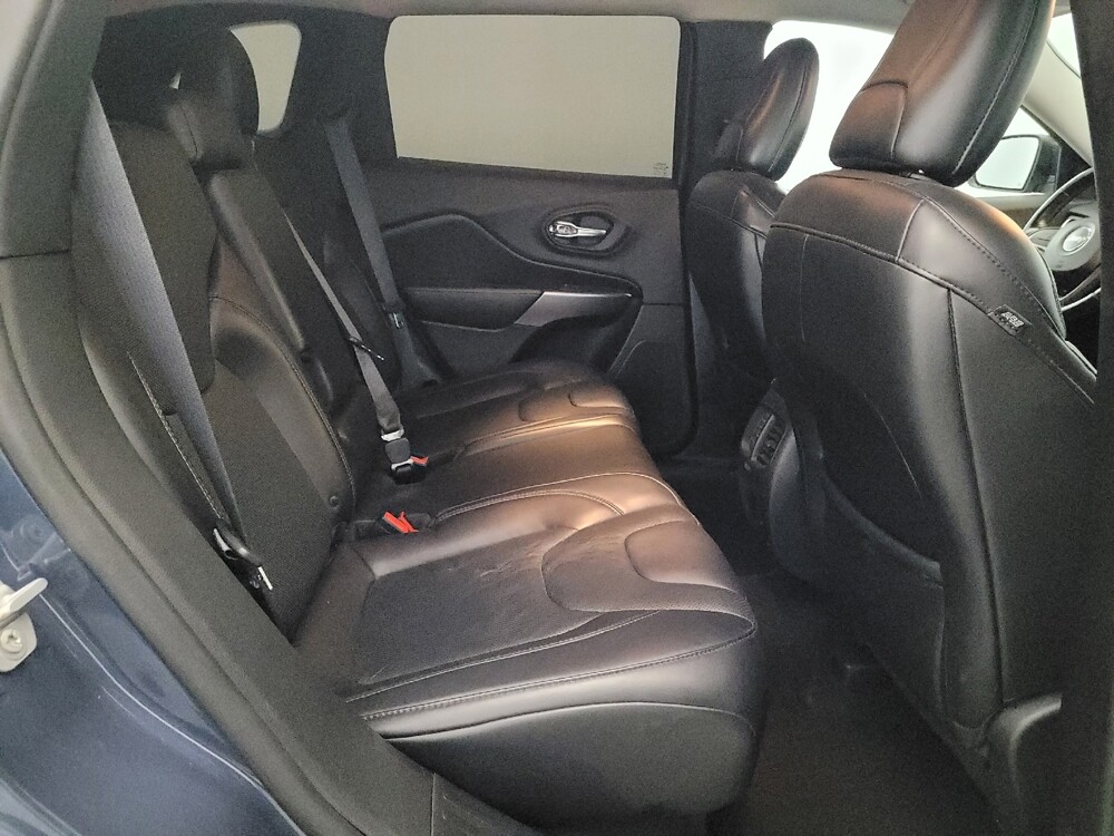2019 Jeep Cherokee in Williamstown, NJ 8094 - 18144062 19