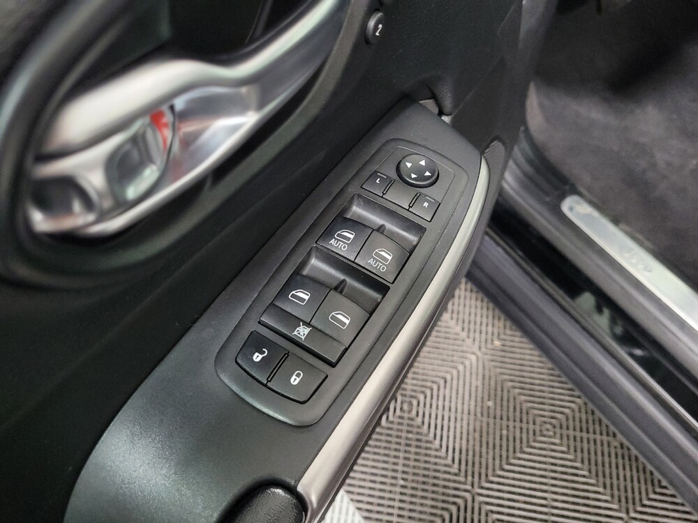 2021 Jeep Cherokee in Langhorne, PA 19047 - 18144063 32