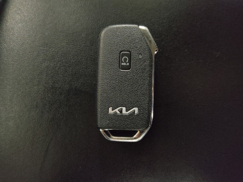 2022 Kia Telluride in Morrow, GA 30260 - 18144071 32