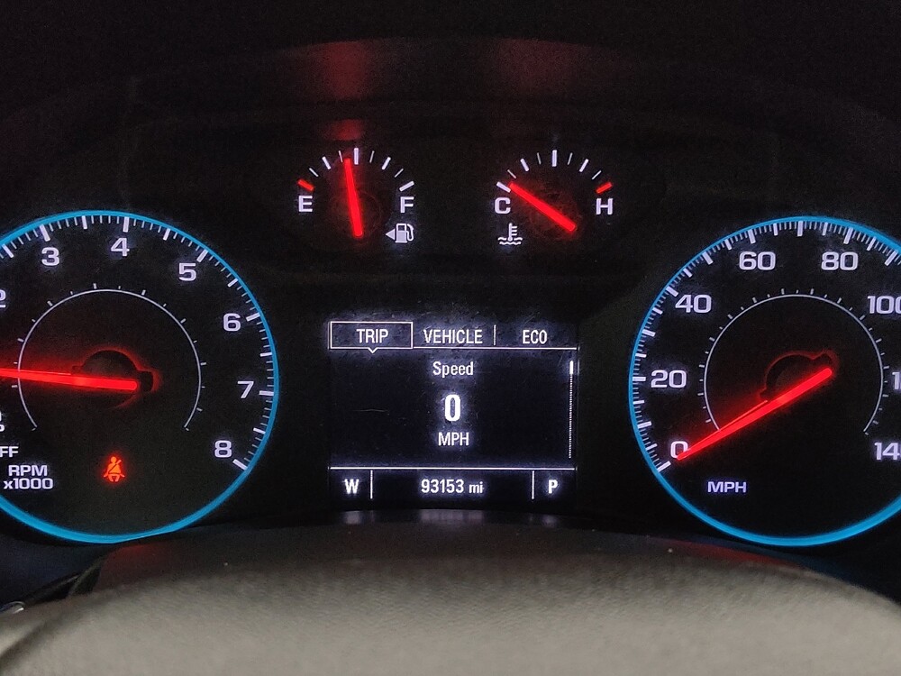 2018 Chevrolet Equinox in Topeka, KS 66611 - 18144074 23