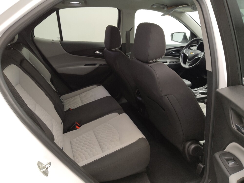 2018 Chevrolet Equinox in Topeka, KS 66611 - 18144074 19