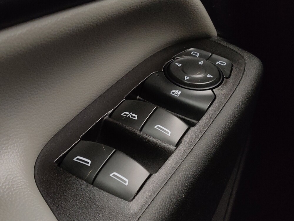 2018 Chevrolet Equinox in Topeka, KS 66611 - 18144074 27