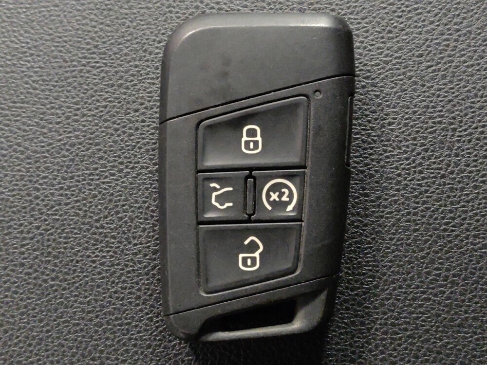 2020 Volkswagen Atlas in Live Oak, TX 78233 - 18144075 32