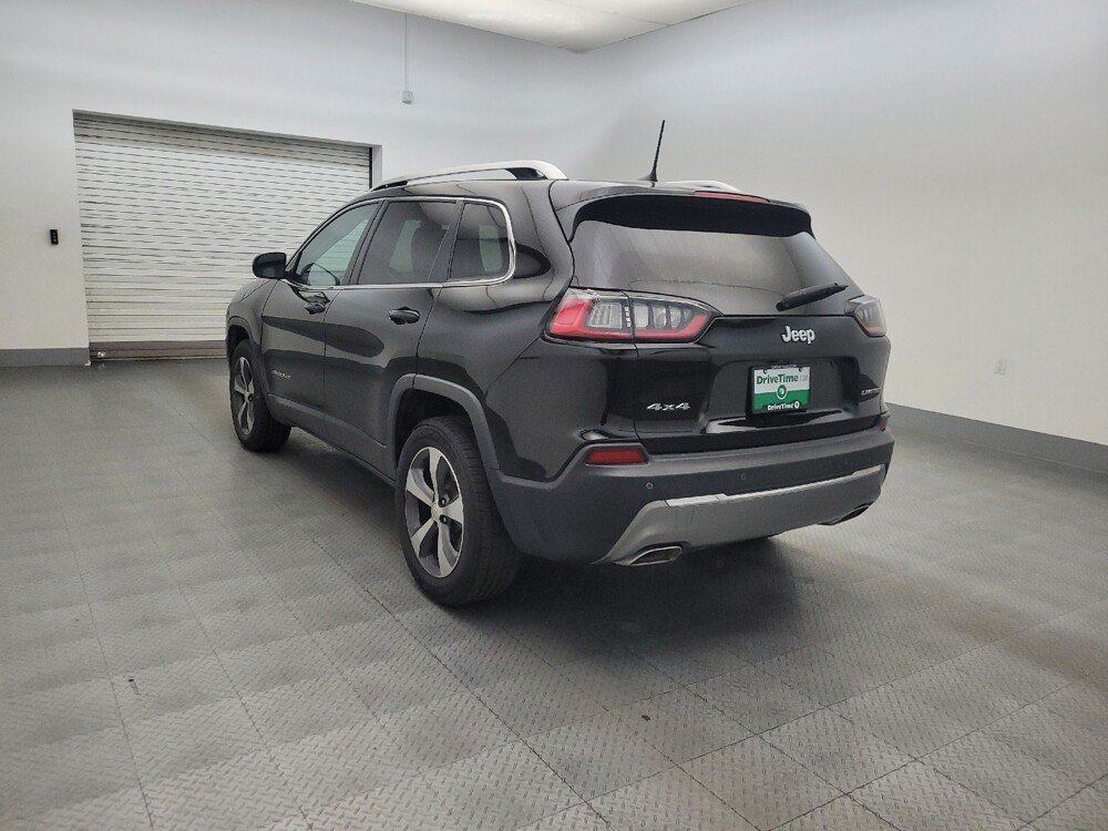 2019 Jeep Cherokee in Glendale, AZ 85301 - 18144082 5