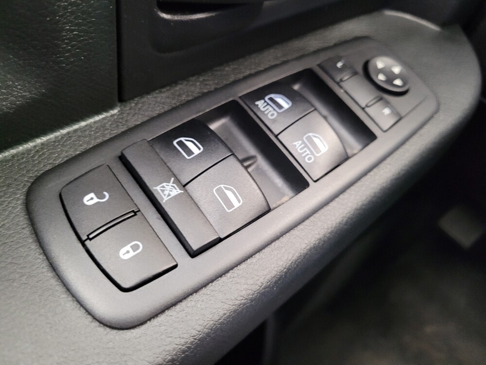 2017 RAM 1500 in Cincinnati, OH 45255 - 18144083 27