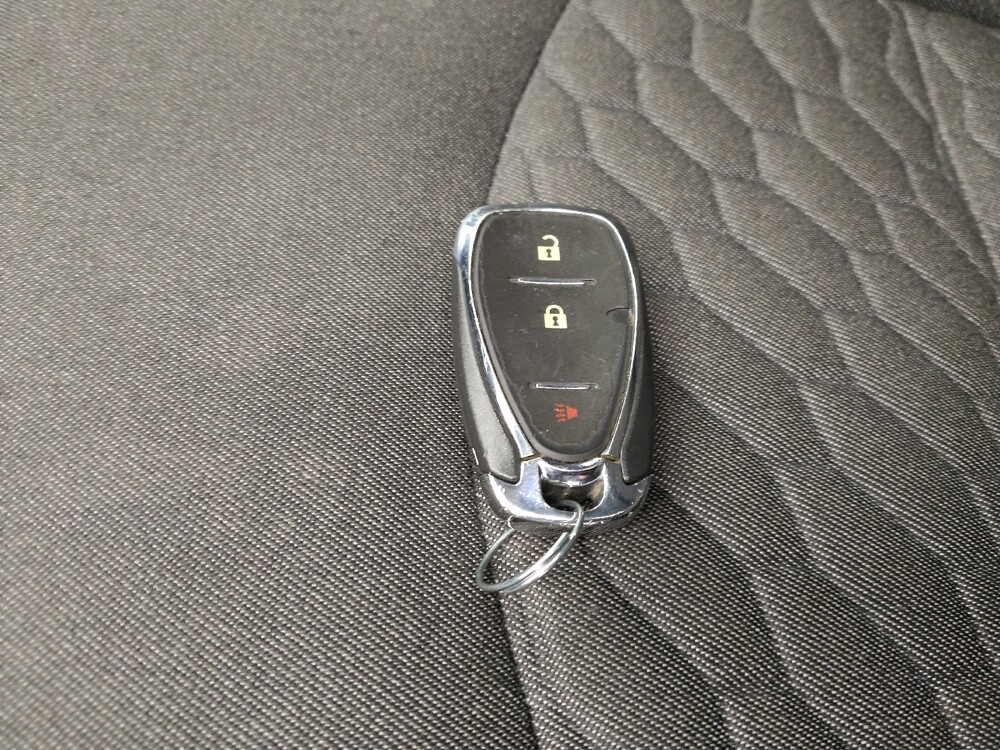 2021 Chevrolet Equinox in Gladstone, MO 64118 - 18144084 32