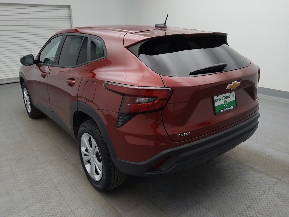 2025 Chevrolet Trax in Denver, CO 80012 - 18144086 5