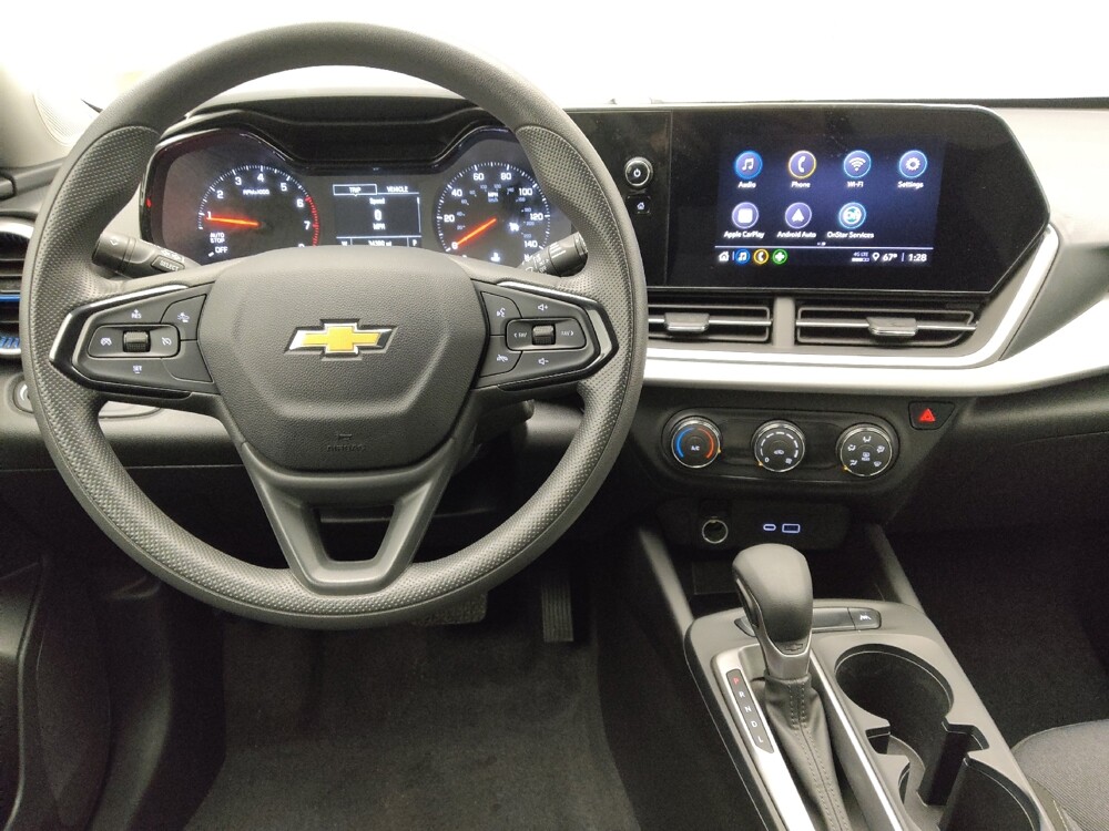 2025 Chevrolet Trax in Denver, CO 80012 - 18144086 22