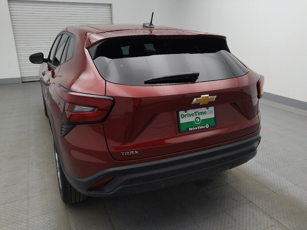 2025 Chevrolet Trax in Denver, CO 80012 - 18144086 6