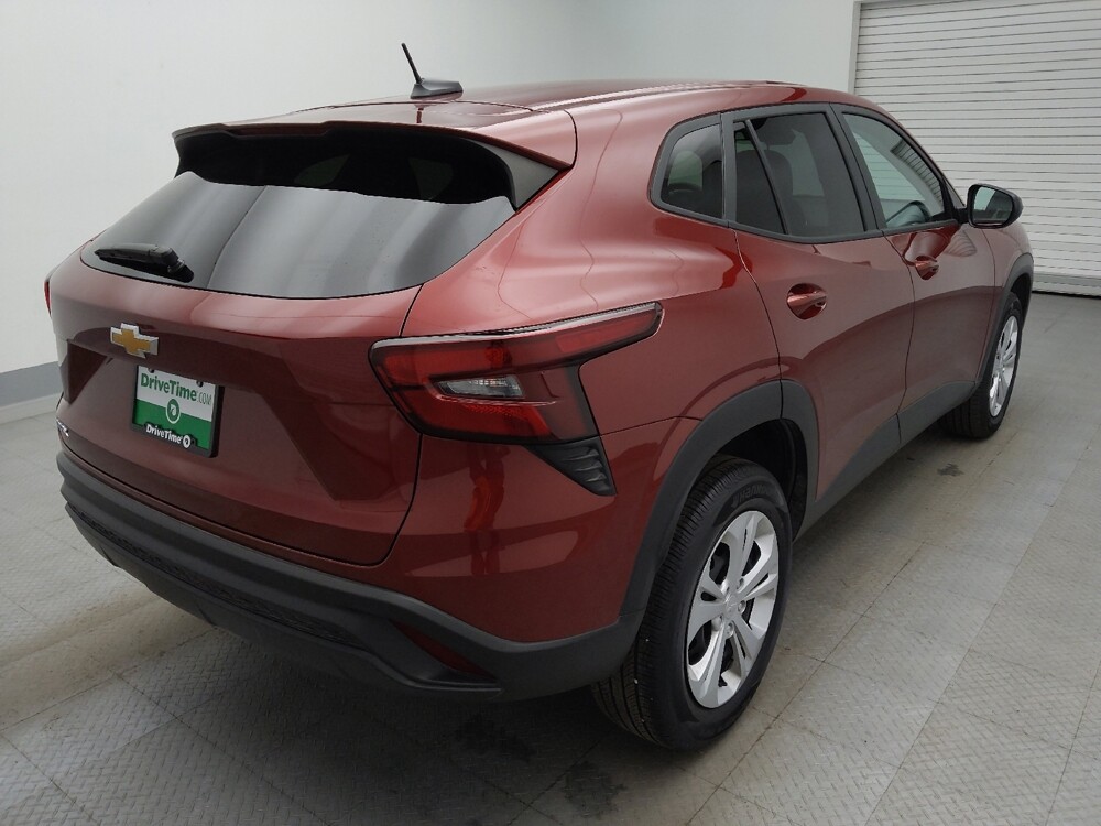 2025 Chevrolet Trax in Denver, CO 80012 - 18144086 9