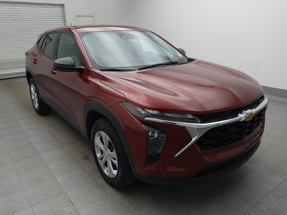 2025 Chevrolet Trax in Denver, CO 80012 - 18144086 13