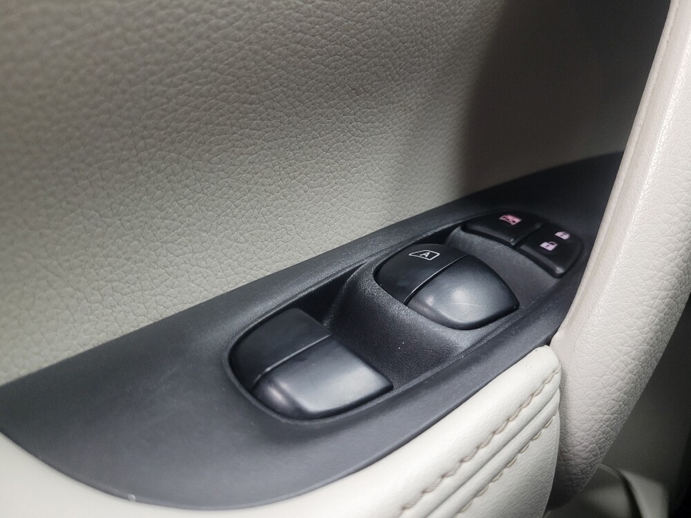 2020 Nissan Rogue Sport in Indianapolis, IN 46222 - 18144087 27