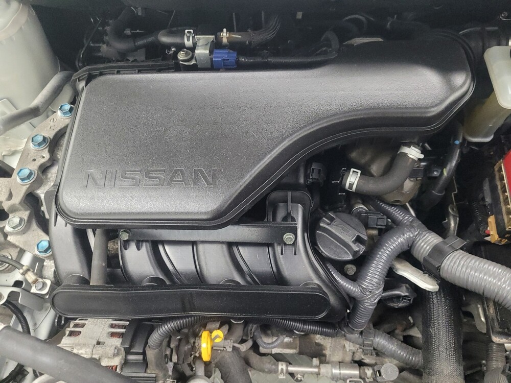 2020 Nissan Rogue Sport in Indianapolis, IN 46222 - 18144087 30