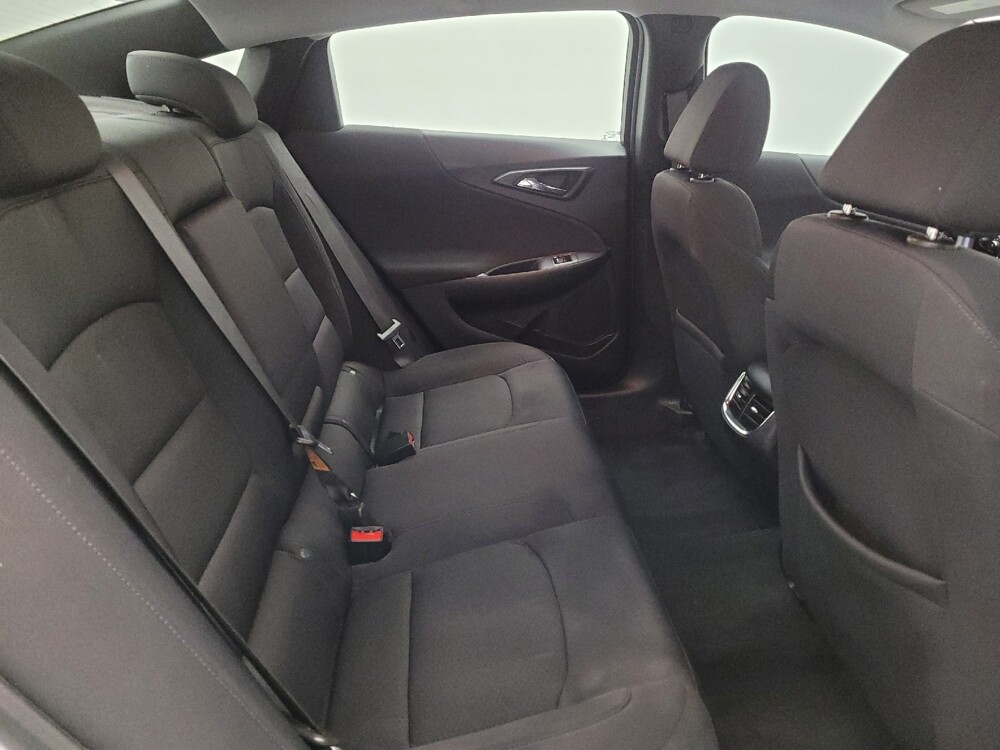 2021 Chevrolet Malibu in Miamisburg, OH 45342 - 18144096 19