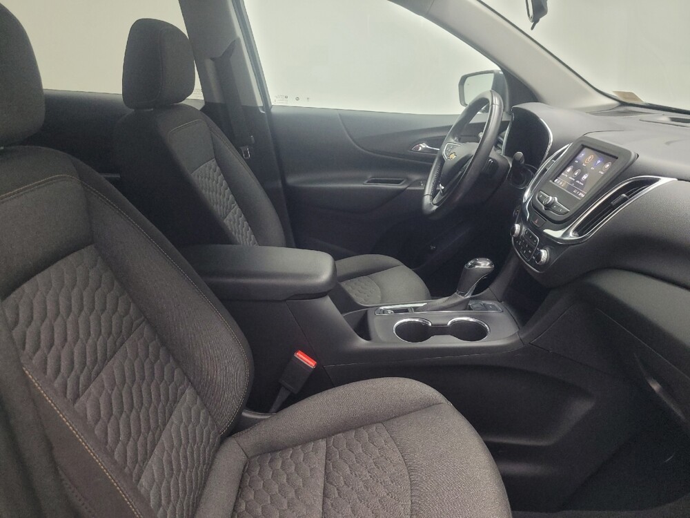 2020 Chevrolet Equinox in Mishawaka, IN 46545 - 18144101 21