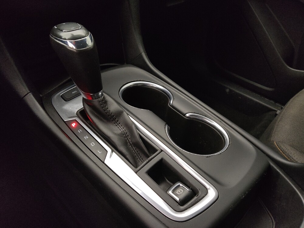 2019 Chevrolet Equinox in Topeka, KS 66611 - 18144104 26