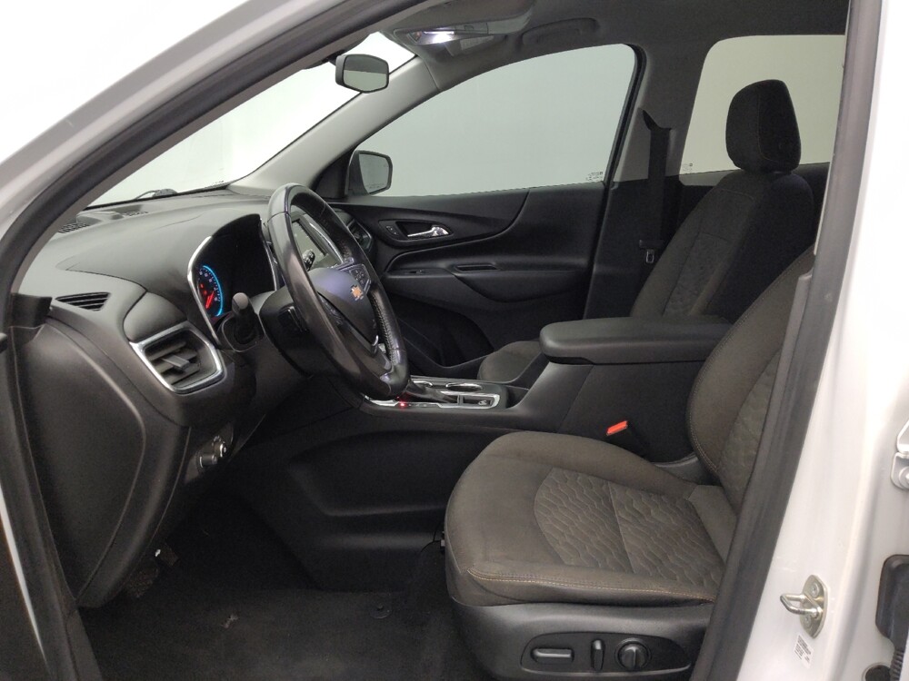 2019 Chevrolet Equinox in Topeka, KS 66611 - 18144104 17
