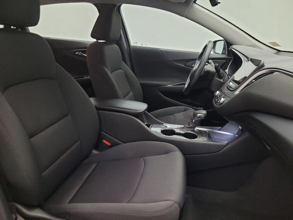 2021 Chevrolet Malibu in Phoenix, AZ 85022 - 18144105 21