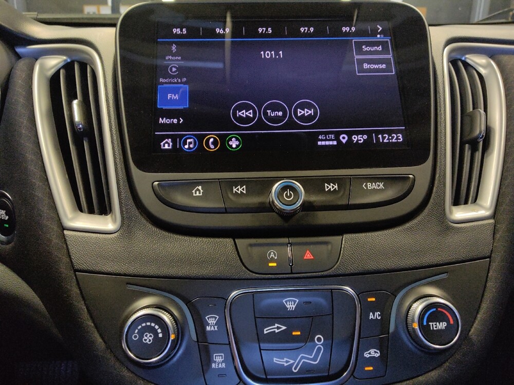 2021 Chevrolet Malibu in Phoenix, AZ 85022 - 18144105 25