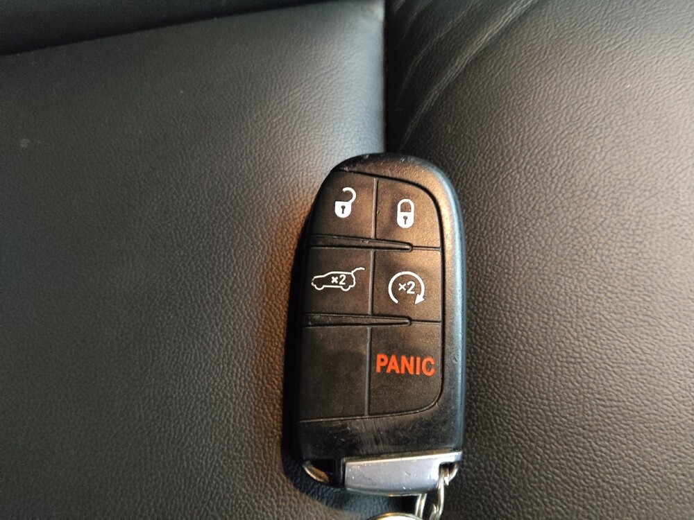 2019 Jeep Grand Cherokee in Des Moines, IA 50310 - 18144149 32