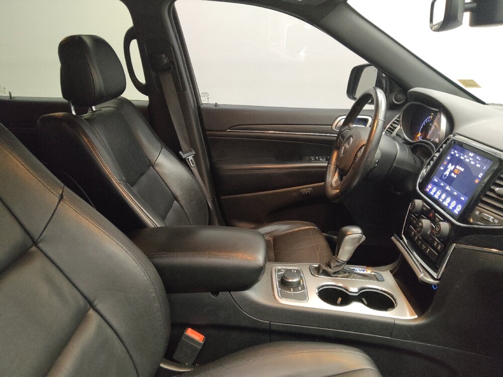 2019 Jeep Grand Cherokee in Des Moines, IA 50310 - 18144149 21