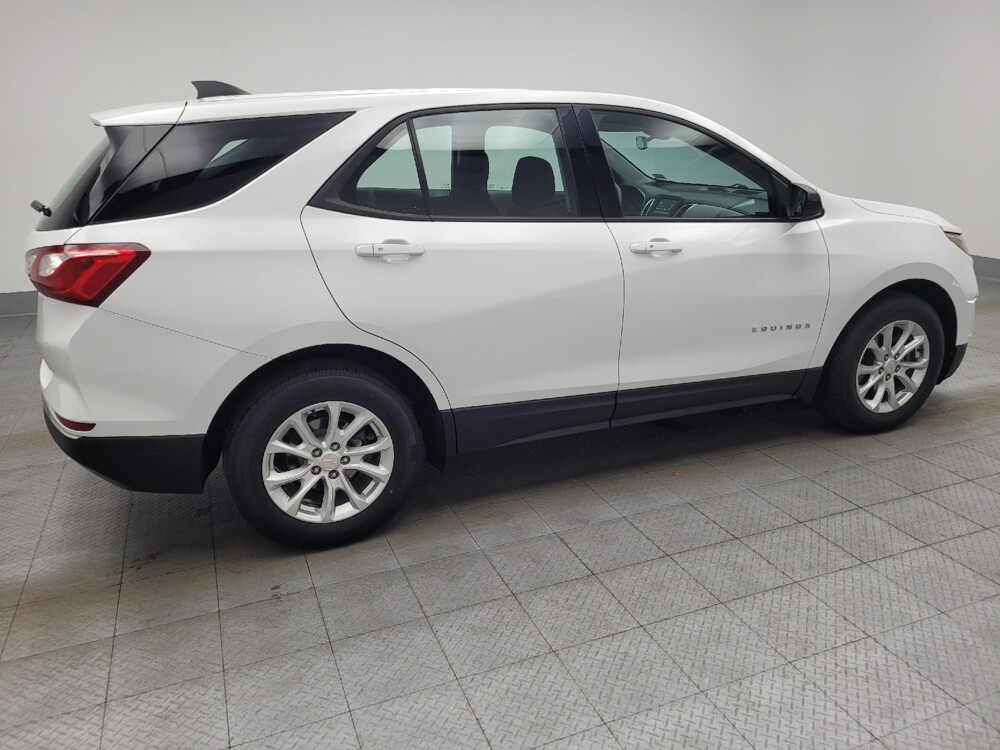 2018 Chevrolet Equinox in Madison, TN 37115 - 18144152 10