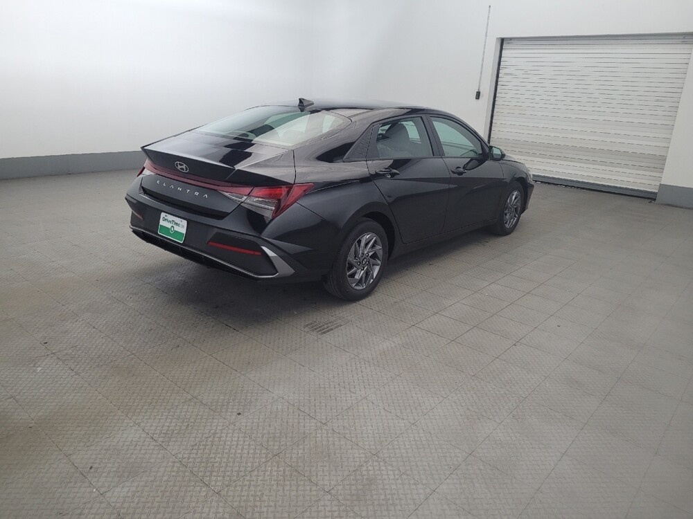2024 Hyundai Elantra in Williamstown, NJ 8094 - 18144156 9