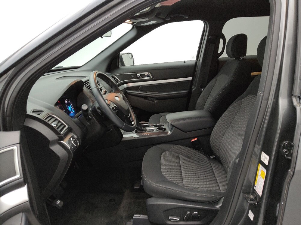 2017 Ford Explorer in Independence, MO 64055 - 18144158 17