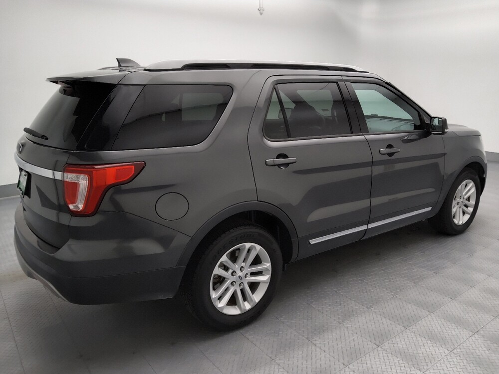 2017 Ford Explorer in Independence, MO 64055 - 18144158 10