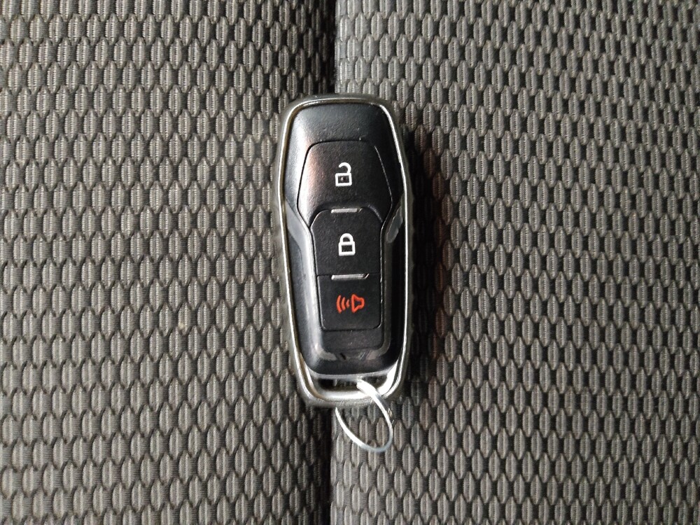2017 Ford Explorer in Independence, MO 64055 - 18144158 32