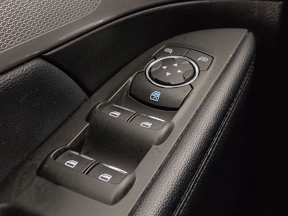 2017 Ford Explorer in Independence, MO 64055 - 18144158 27