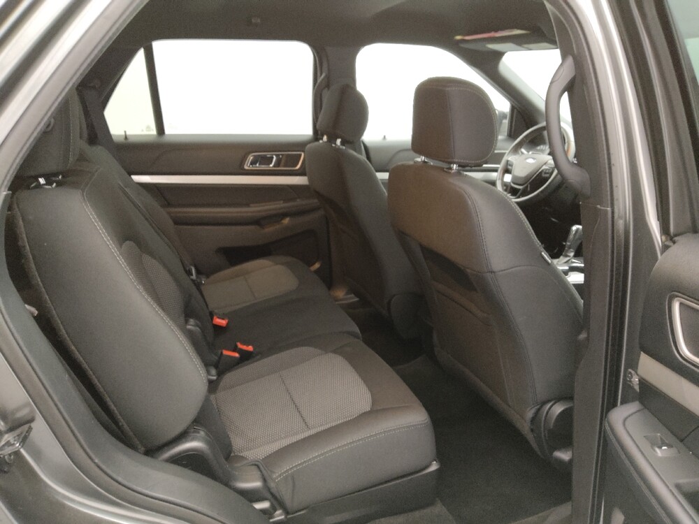 2017 Ford Explorer in Independence, MO 64055 - 18144158 19