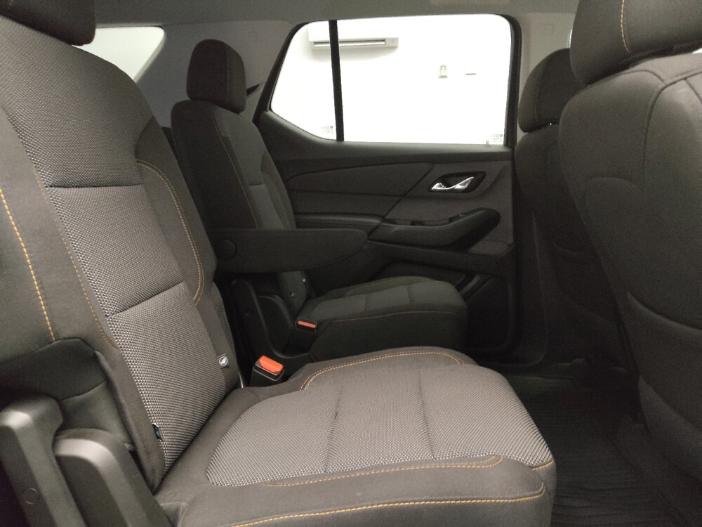 2019 Chevrolet Traverse in Lewisville, TX 75067 - 18144159 19