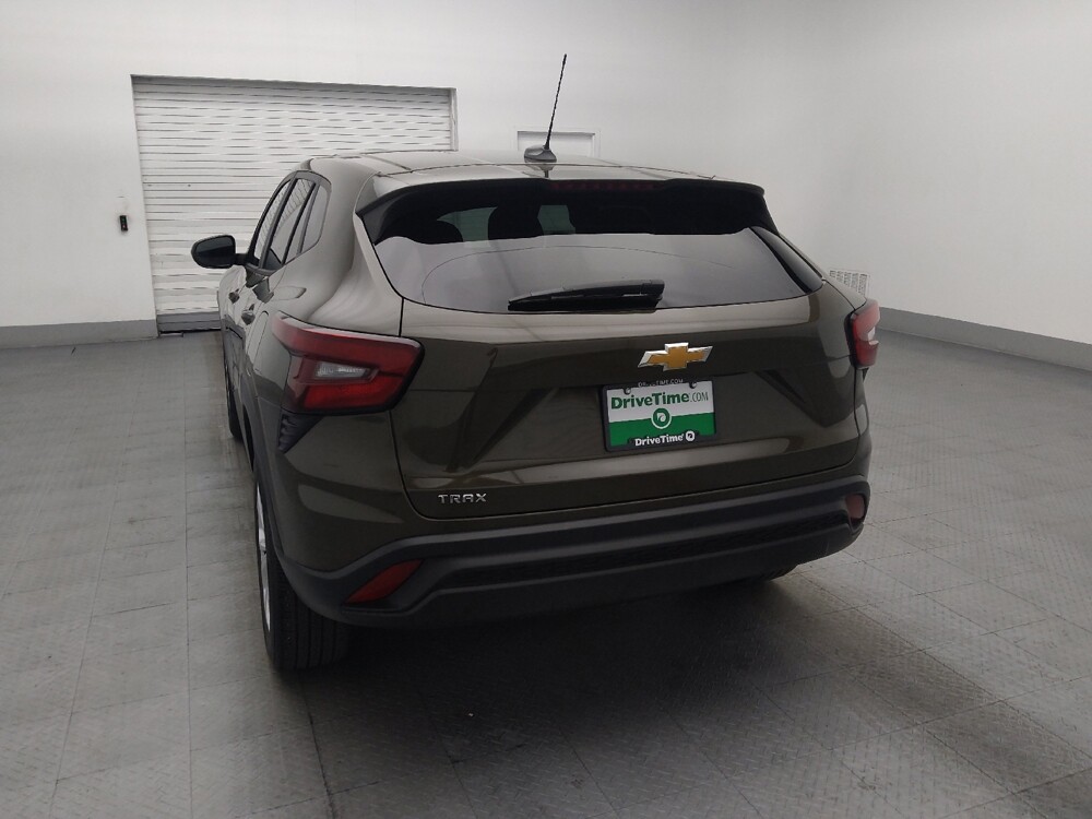 2024 Chevrolet Trax in Gainesville, FL 32609 - 18144161 6