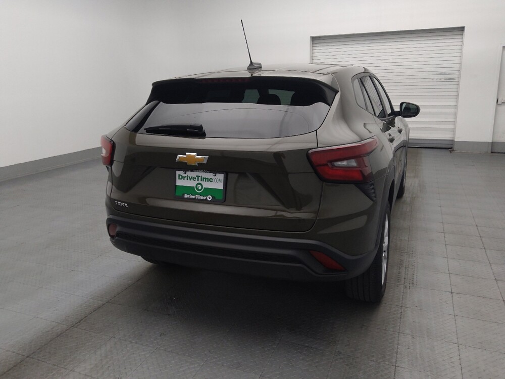 2024 Chevrolet Trax in Gainesville, FL 32609 - 18144161 7
