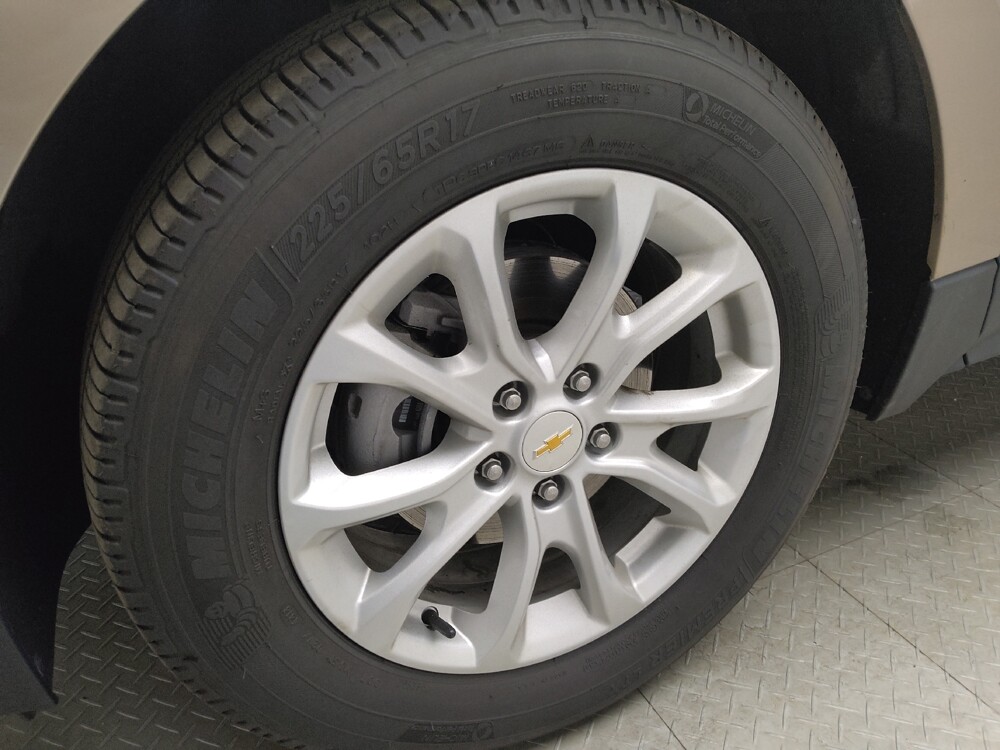 2019 Chevrolet Equinox in Grand Rapids, MI 49508 - 18144164 31
