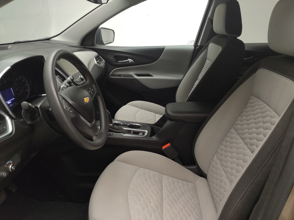 2019 Chevrolet Equinox in Grand Rapids, MI 49508 - 18144164 17