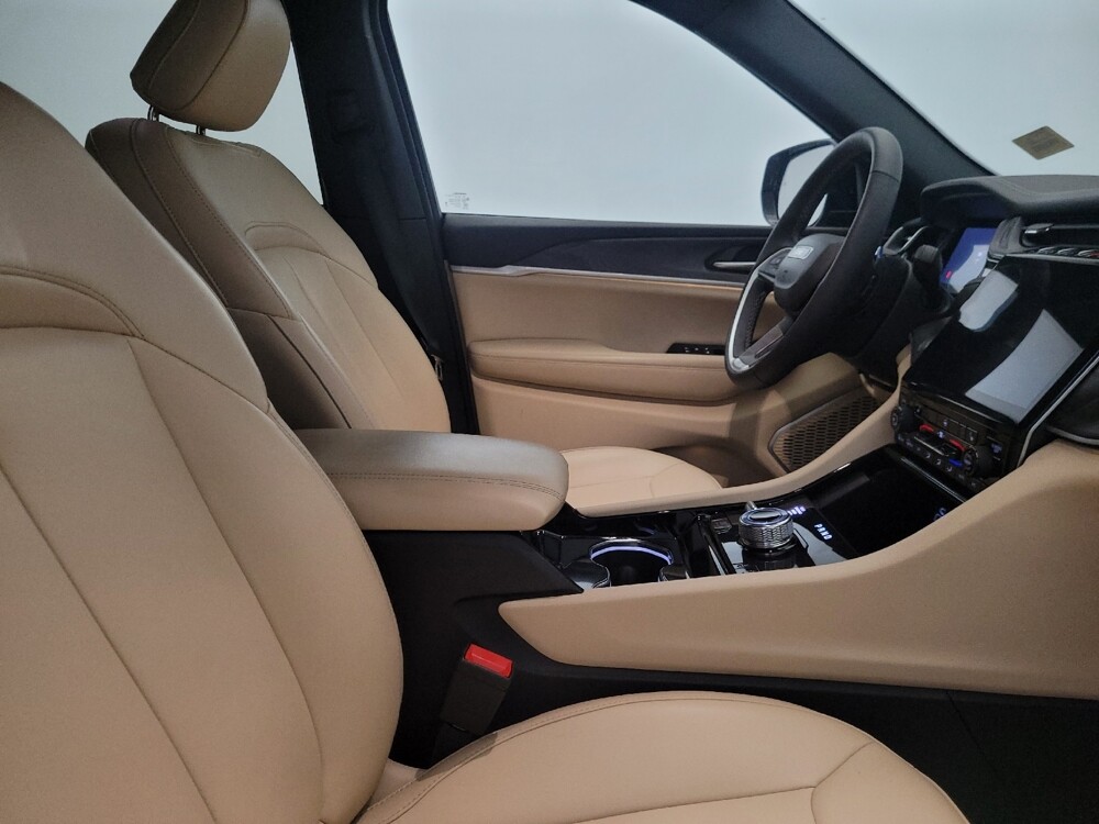 2023 Jeep Grand Cherokee in Plymouth Meeting, PA 19462 - 18144168 21