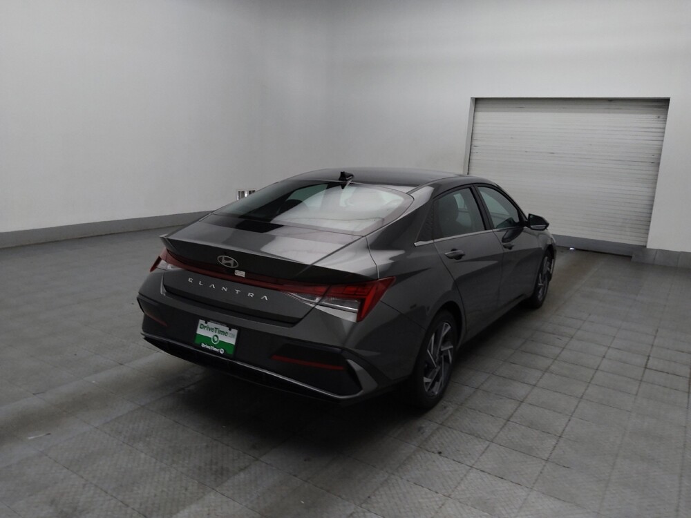 2025 Hyundai Elantra in Stone Mountain, GA 30083 - 18144185 9