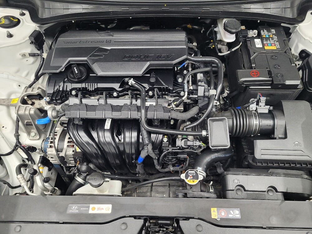2025 Hyundai Elantra in Memphis, TN 38115 - 18144195 30