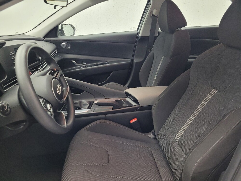 2025 Hyundai Elantra in Memphis, TN 38115 - 18144195 17