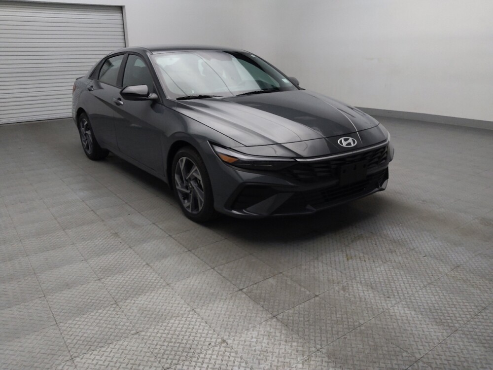 2025 Hyundai Elantra in Plano, TX 75074 - 18144200 13