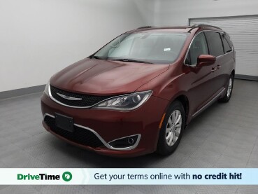 2017 Chrysler Pacifica in Gladstone, MO 64118