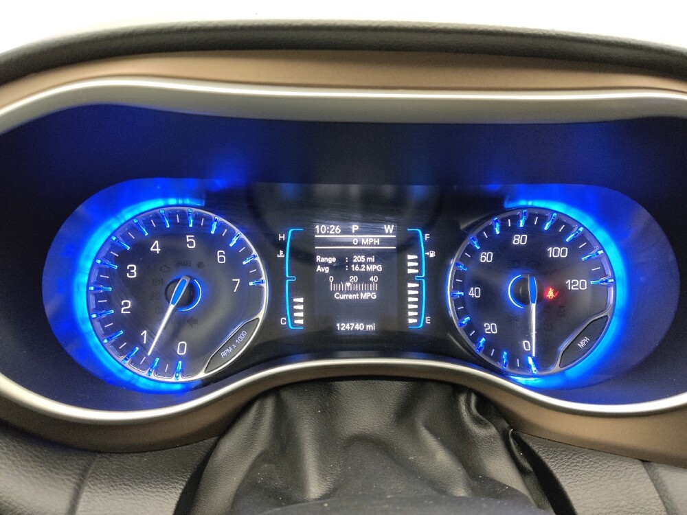 2017 Chrysler Pacifica in Gladstone, MO 64118 - 18144202 23