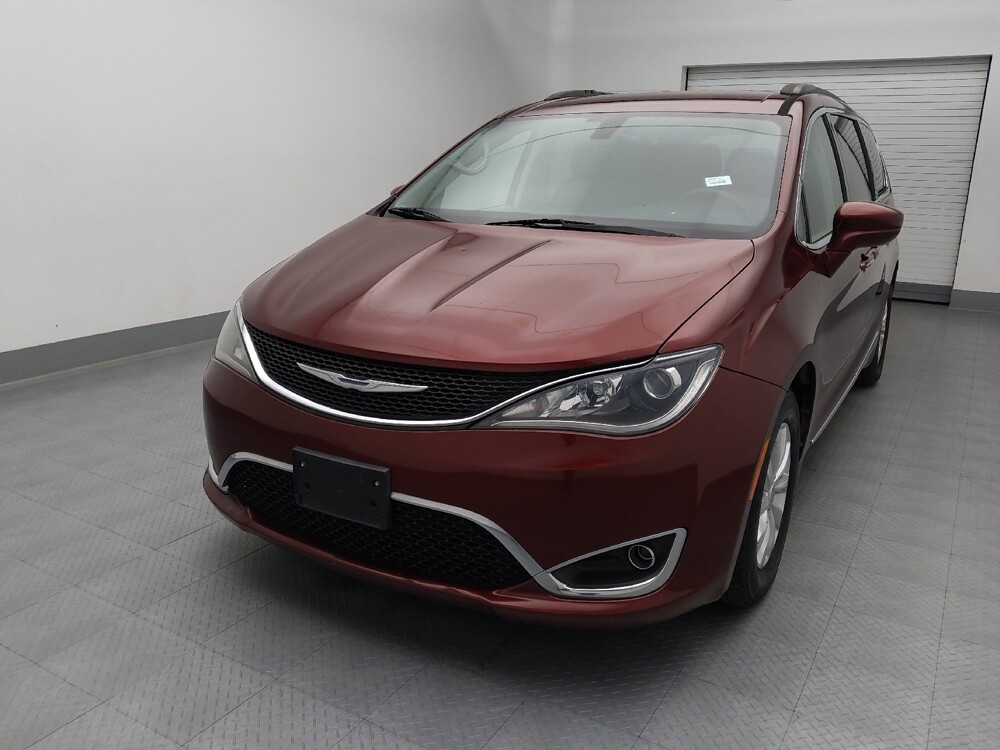 2017 Chrysler Pacifica in Gladstone, MO 64118 - 18144202 15