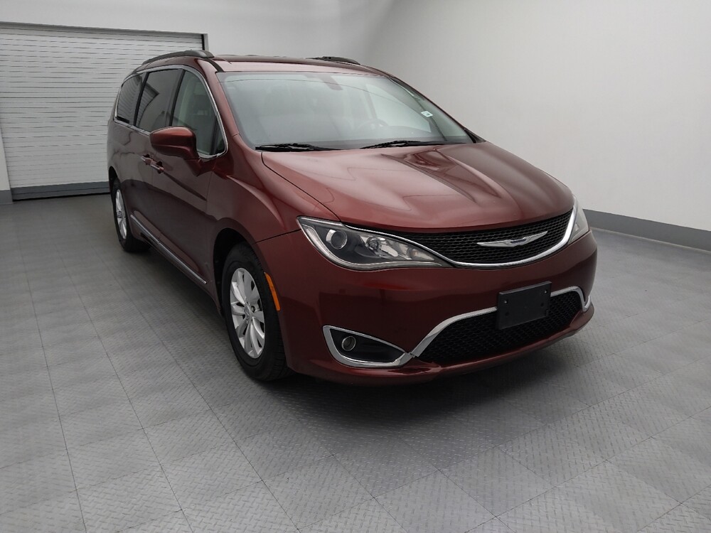 2017 Chrysler Pacifica in Gladstone, MO 64118 - 18144202 11
